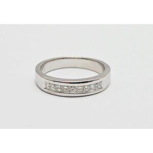 Unique 14K Solid White Gold Single Row Princess Cut Diamond Wedding Band Ring